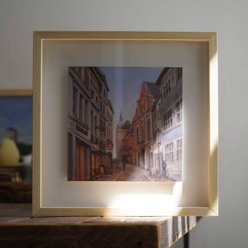 Fine Art Print von der Pontstraße in Aachen schwebend mit Holzrahmen gerahmt